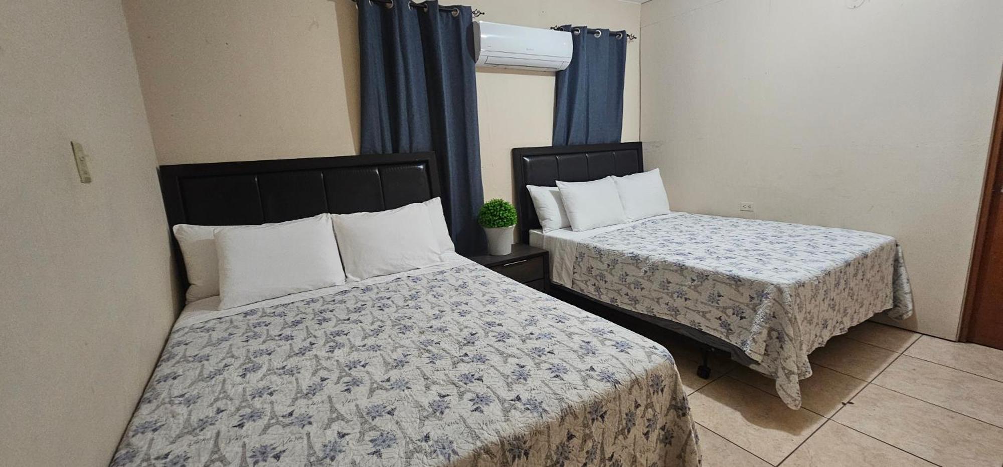 Discovery Beach Apartments 阿瓜达 外观 照片